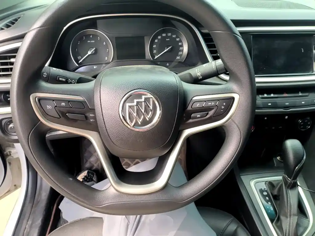 Buick Excelle 2021 — фото 10