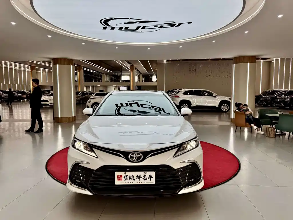 Toyota Camry 2024