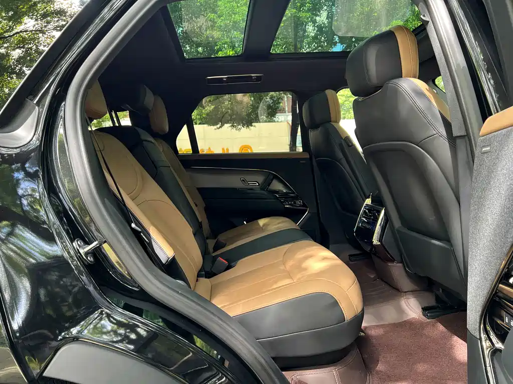 Land Rover Range Rover Sport 2025 — фото 18