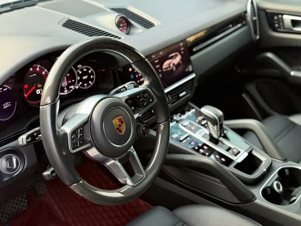 Porsche Cayenne 2022 — фото 11