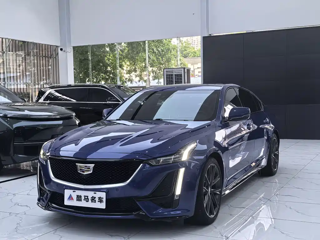 Cadillac CT5 2021 — фото 1