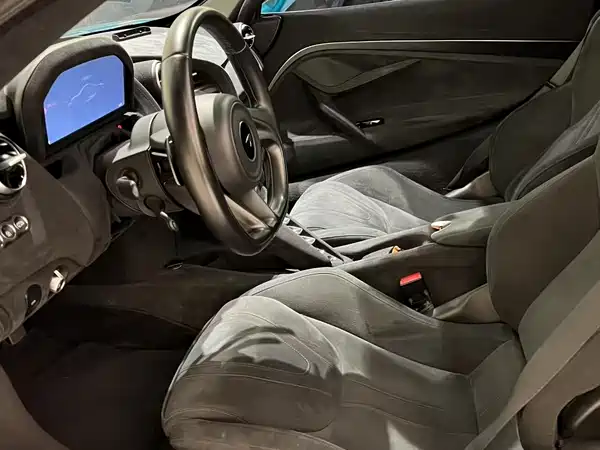 McLaren 720S 2020