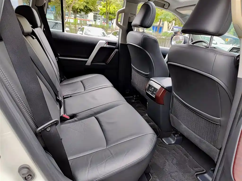 Toyota Prado 2017 — фото 10