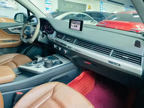 Audi Q7 2016