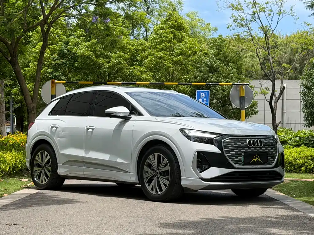 Audi Q4 e-tron 2023
