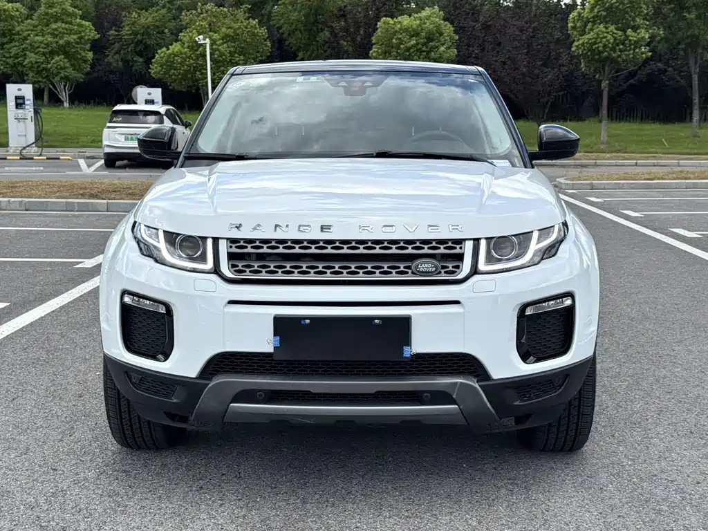 Land Rover Range Rover Evoque 2019 — фото 1