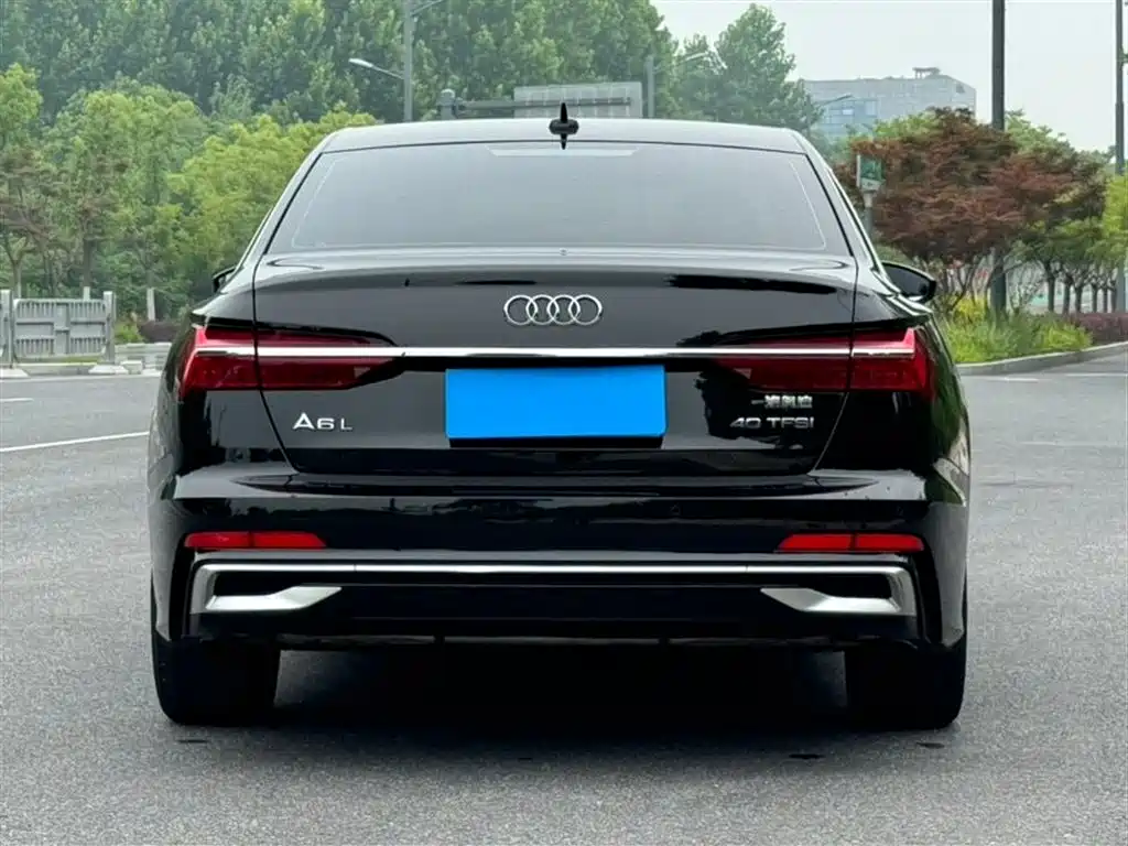 Audi A6L 2023
