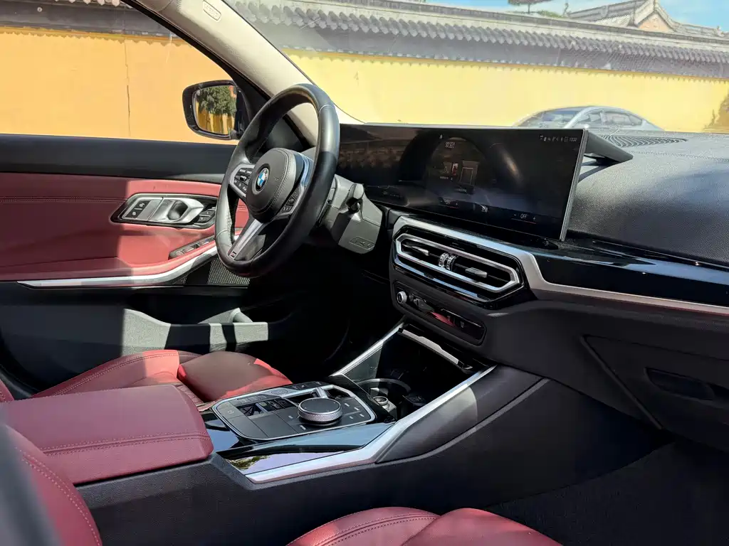 BMW 3 Series 2023 — фото 11