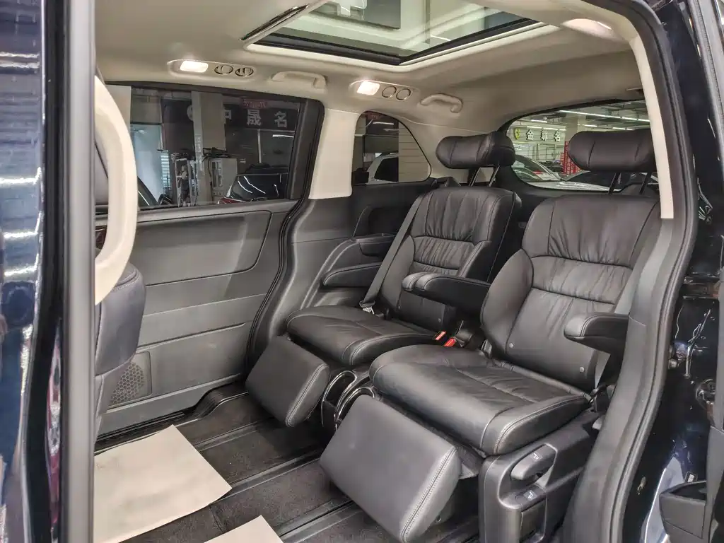 Honda Odyssey 2020 — фото 13