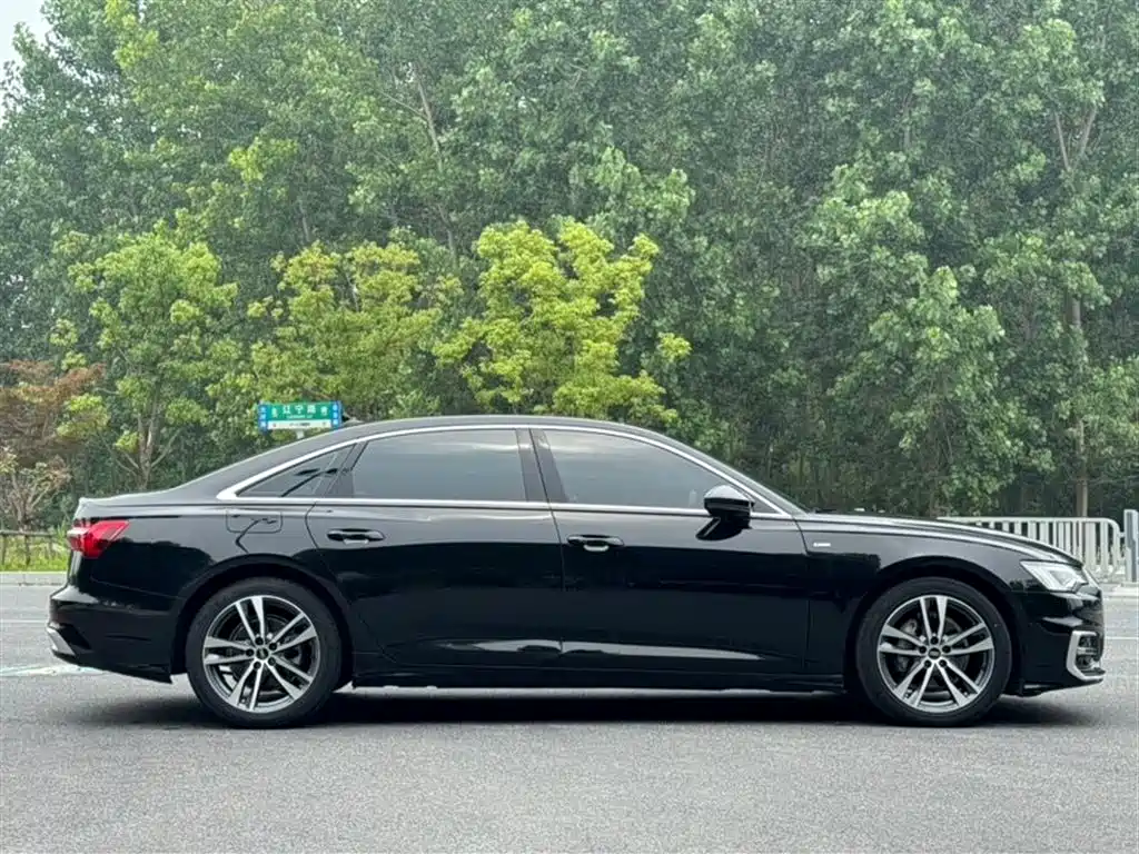 Audi A6L 2023