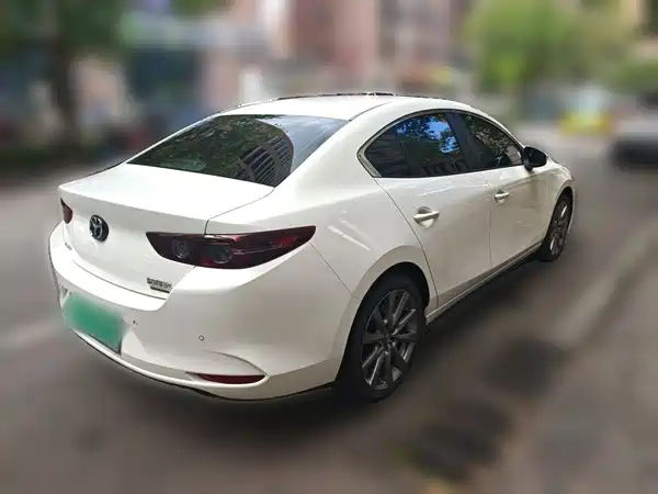 Mazda 3 Axela 2023