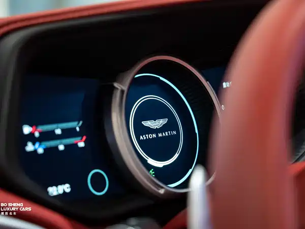 Aston Martin DB11 2019