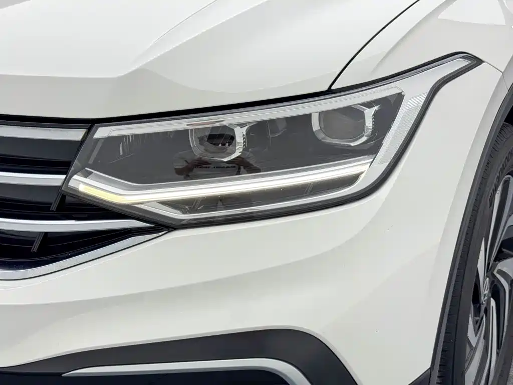 Volkswagen Tiguan L 2021 — фото 9