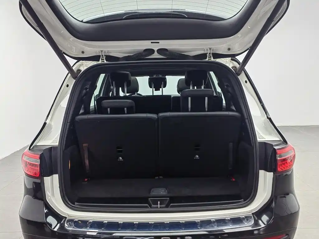 Mercedes-Benz GLB 2020 — фото 16
