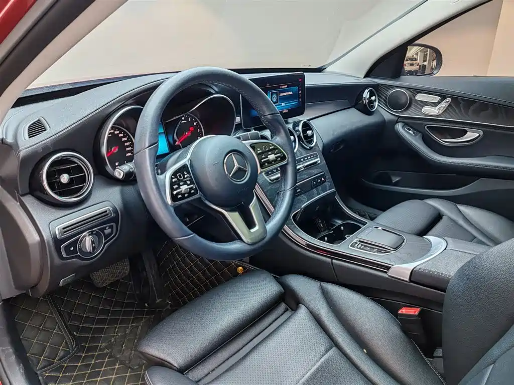 Mercedes-Benz C-Class 2019 — фото 17