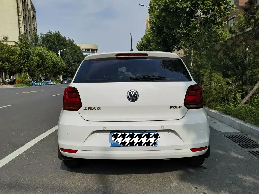 Volkswagen Polo 2017 — фото 15