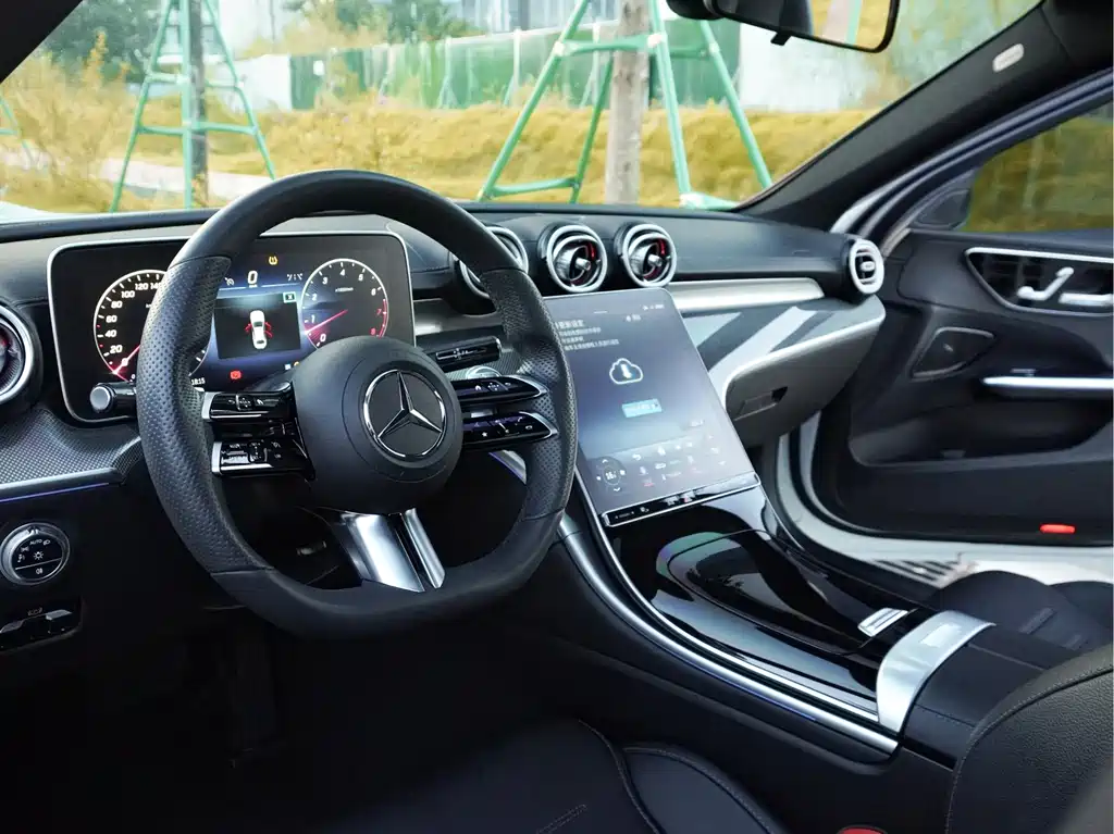Mercedes-Benz C-Class 2022 — фото 10