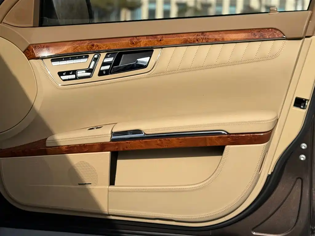 Mercedes-Benz S-Class 2011 — фото 19