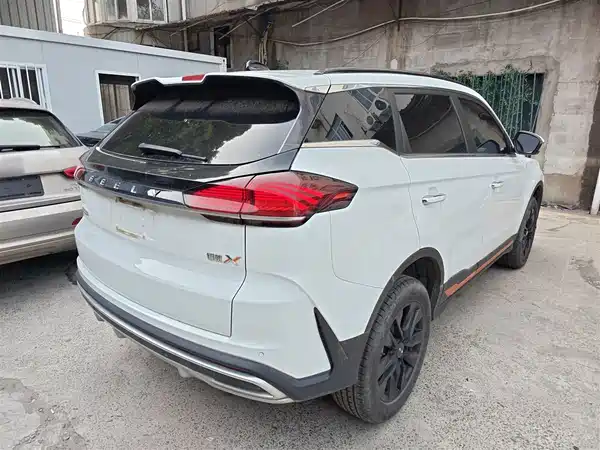 Geely Boyue 2022