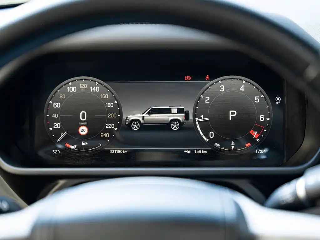 Land Rover Defender 2022 — фото 16
