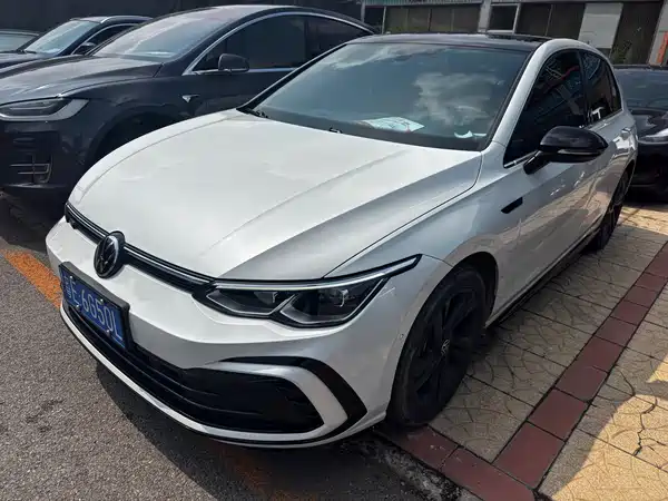 Volkswagen Golf 2023