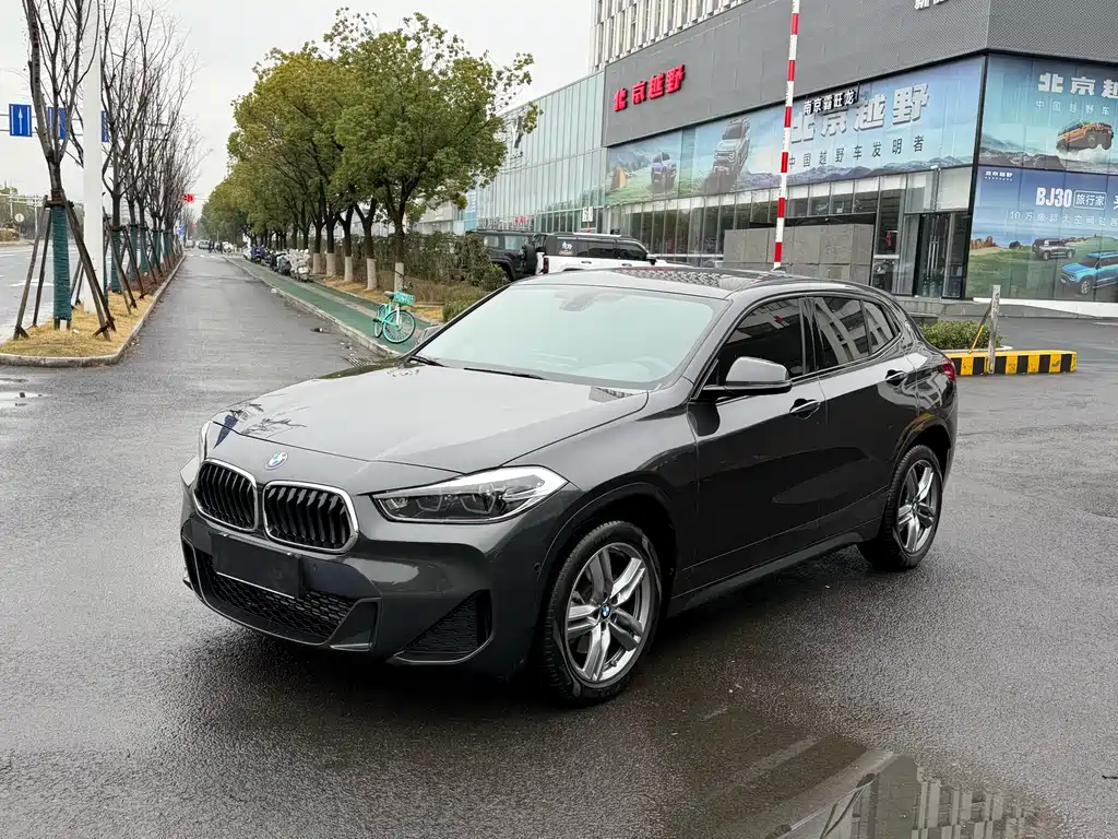 BMW X2 2023 — фото 1