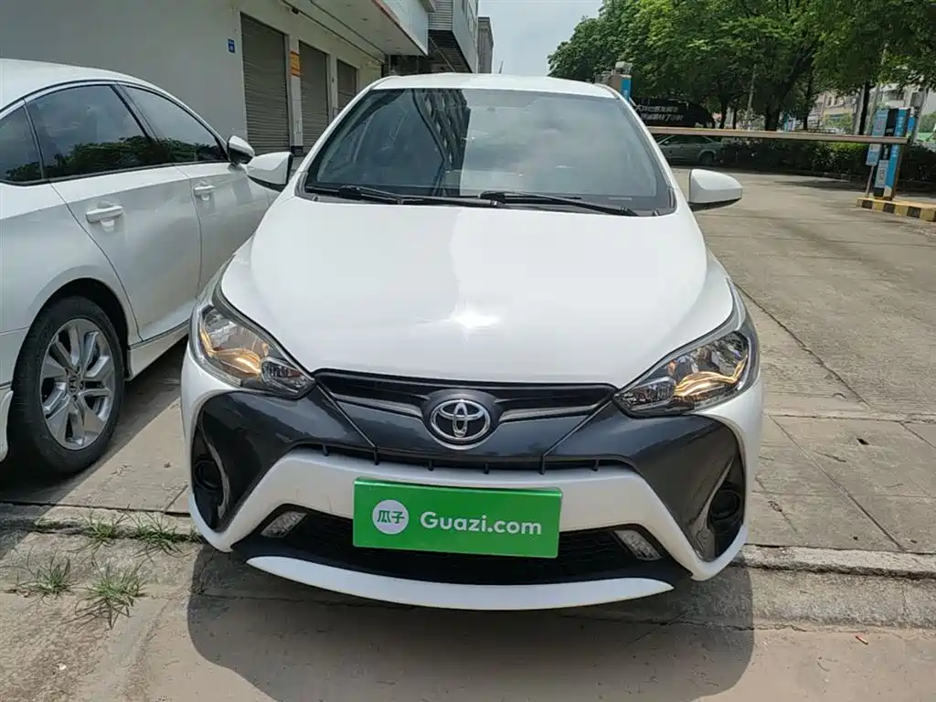 Toyota Yaris L 2019 — фото 3
