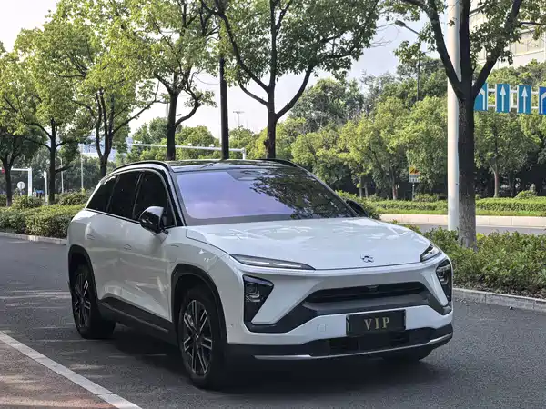 NIO ES6 2021