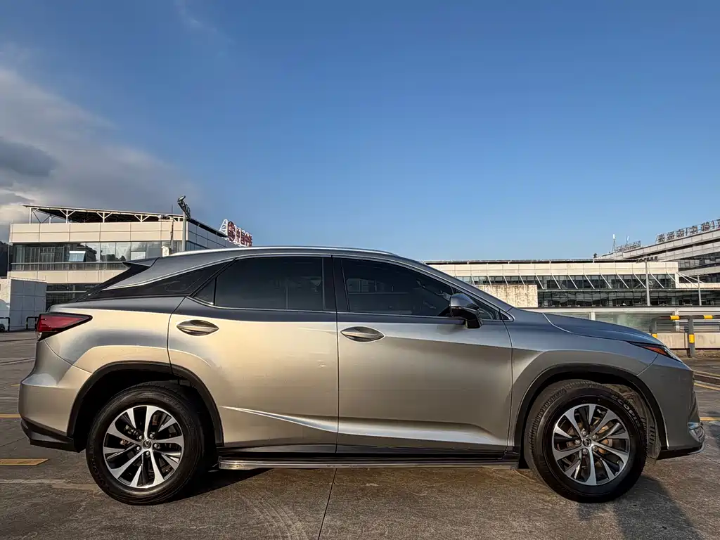 Lexus RX 2020 — фото 3