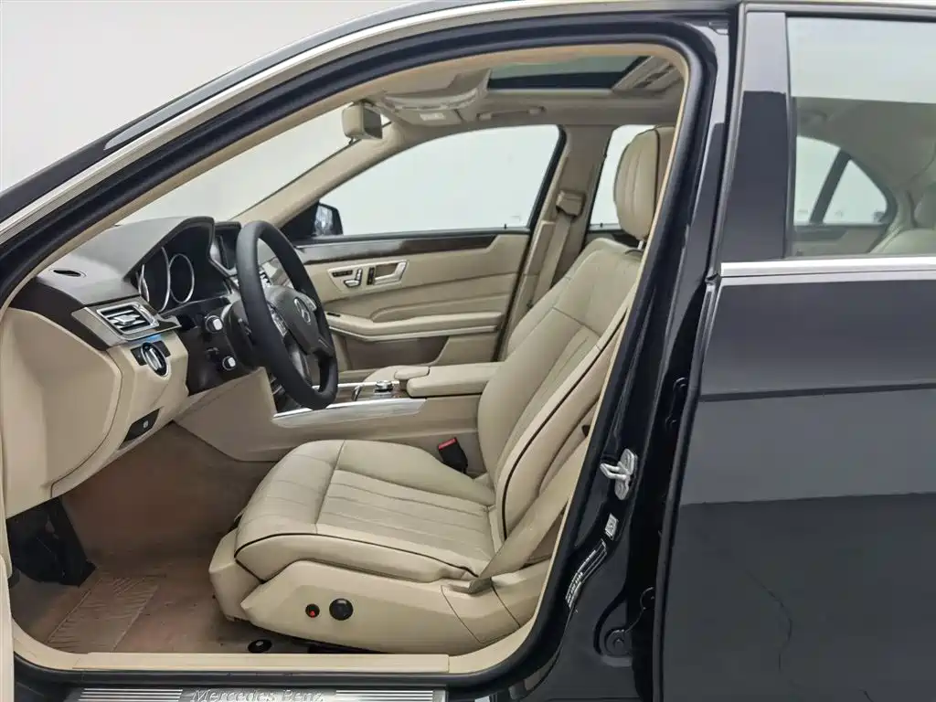 Mercedes-Benz E-Class 2015 — фото 10