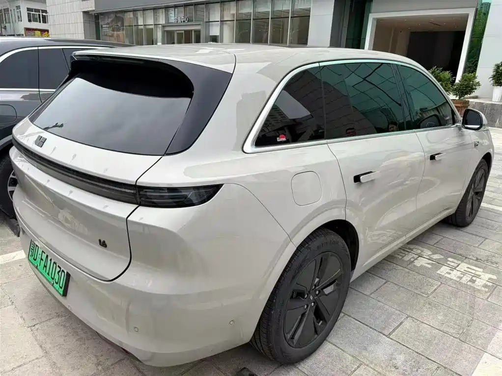 Li Auto Li L6 2024