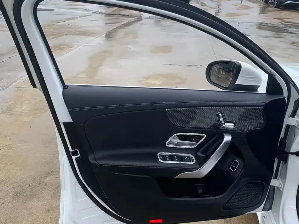 Mercedes-Benz A-Class 2021