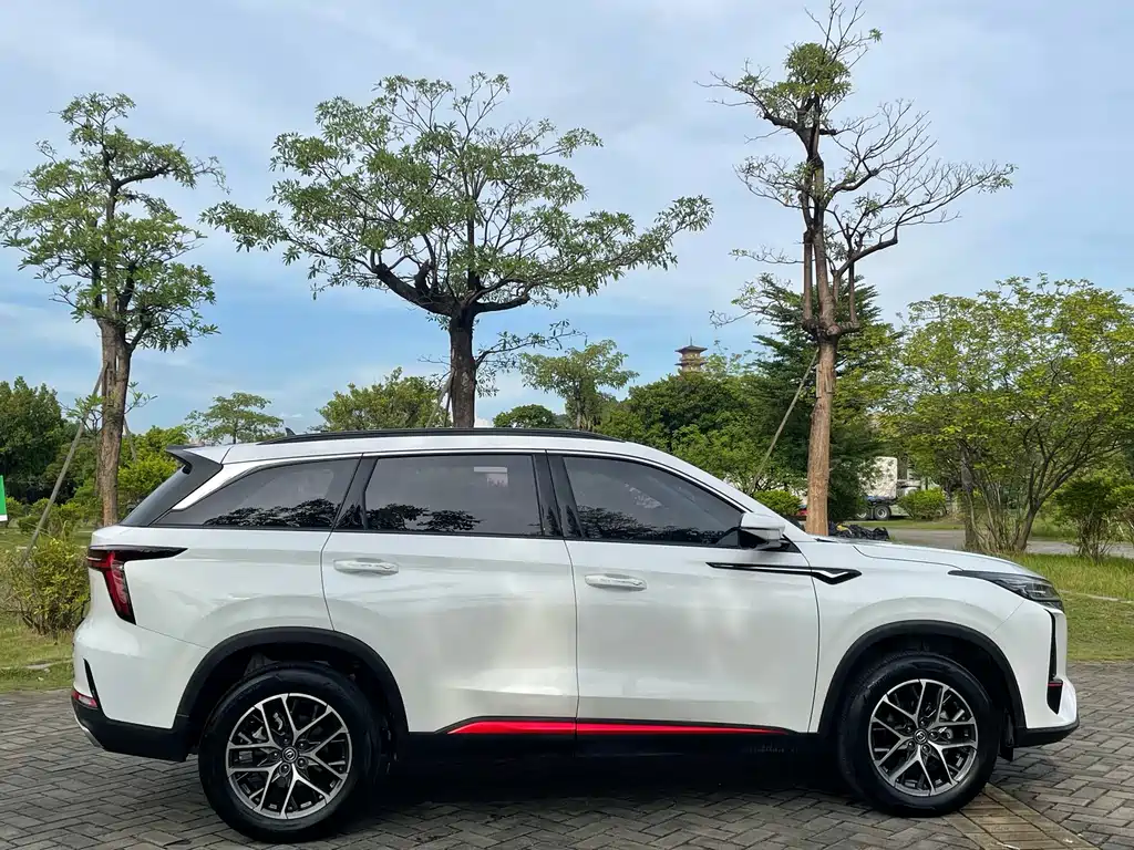 Changan CS75PLUS 2023 — фото 15