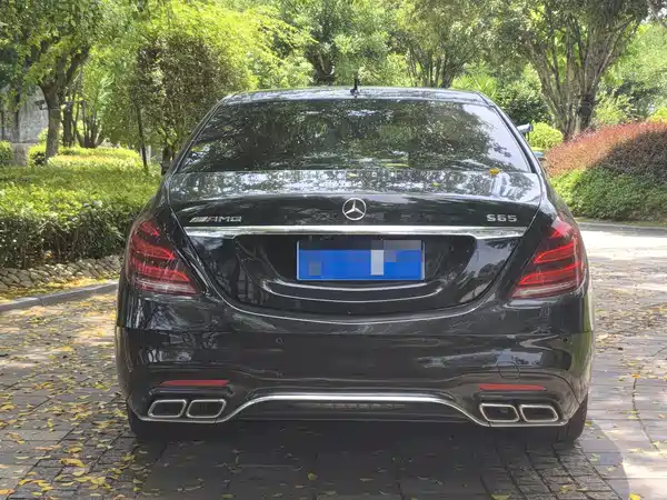 Mercedes-Benz S-Class 2012