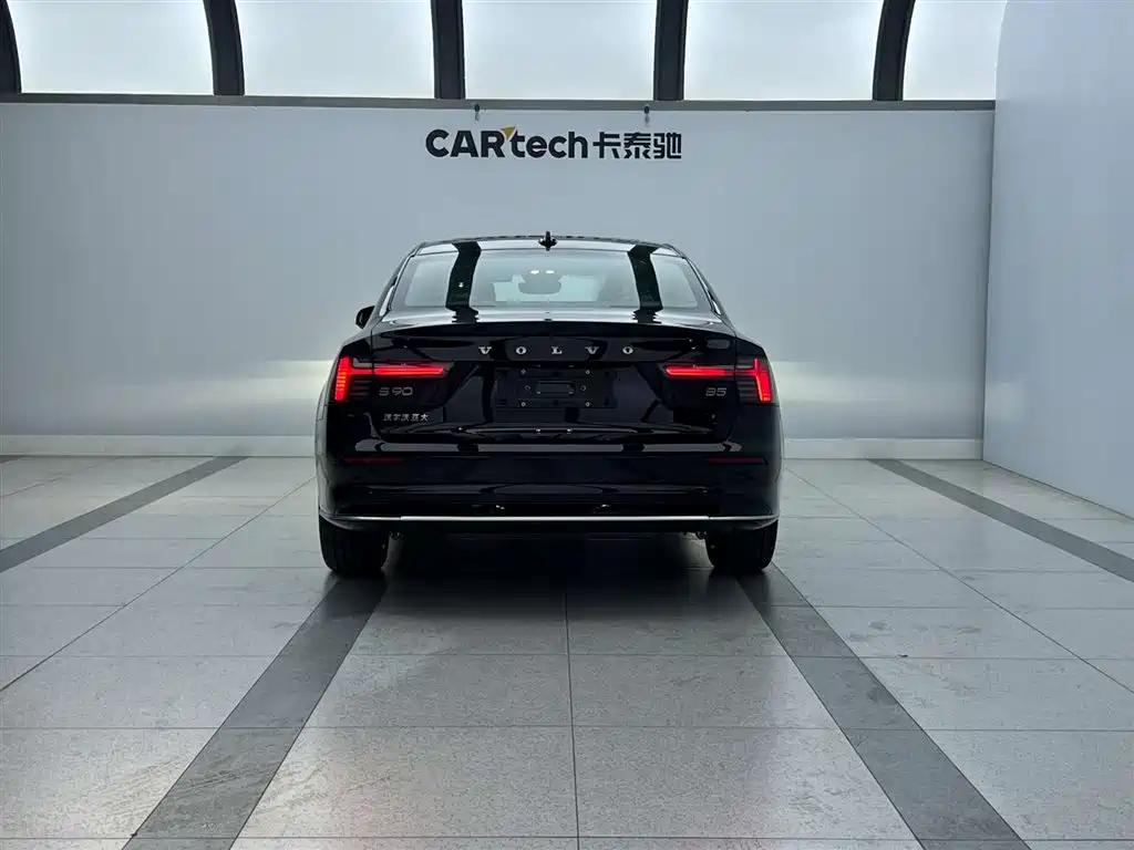 Volvo S90 — фото 4
