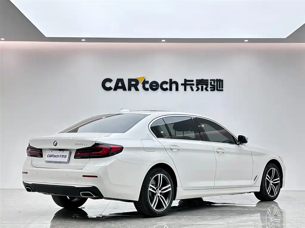 BMW 5 Series 2023