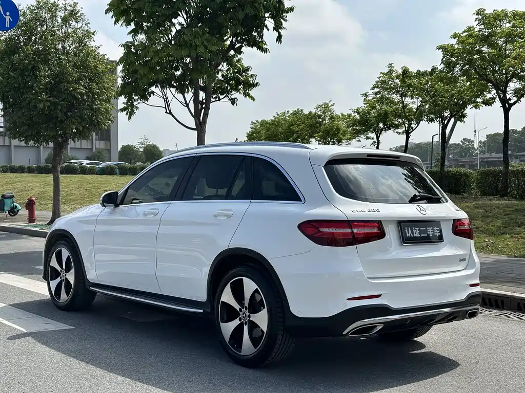Mercedes-Benz GLC 2018 — фото 8