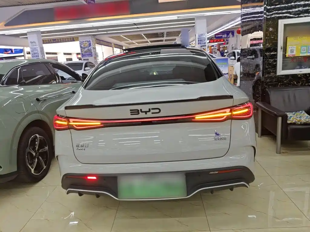BYD Seal 06 2025