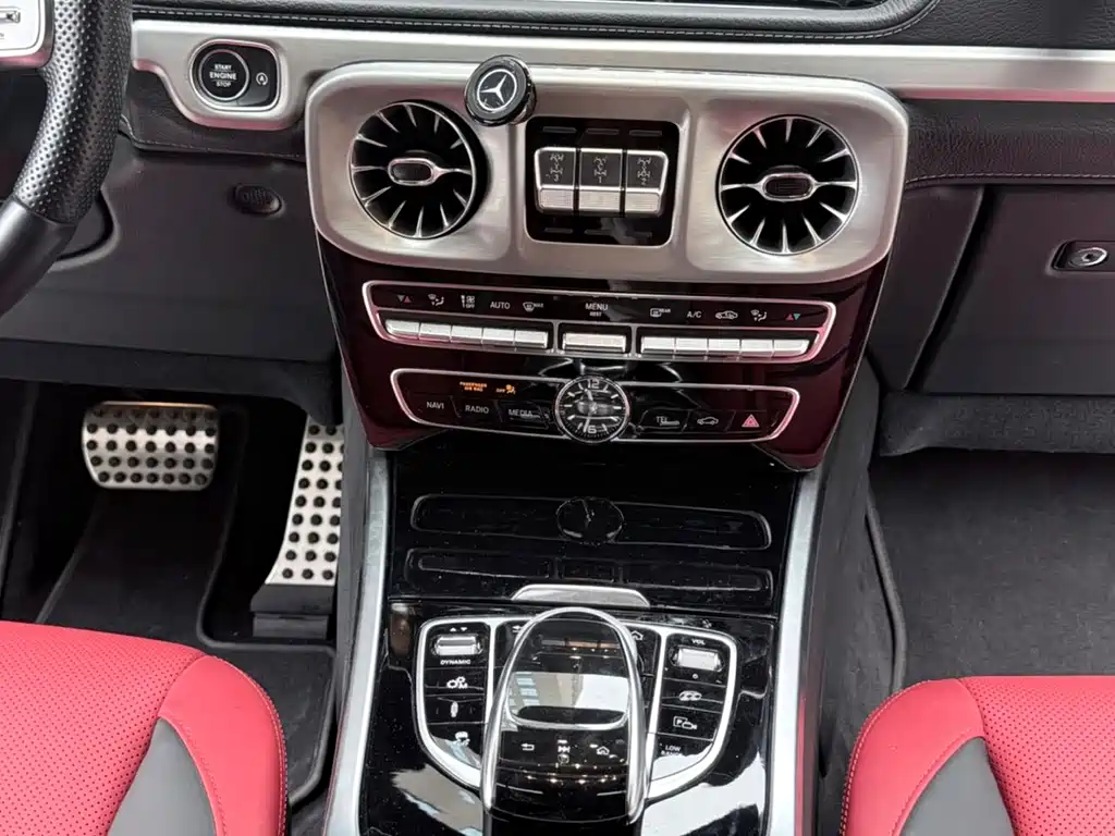 Mercedes-Benz G-Class AMG 2022 — фото 17