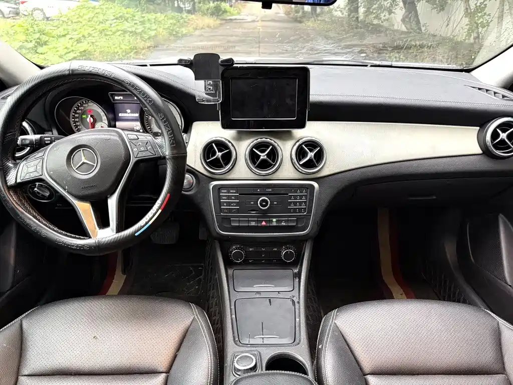Mercedes-Benz GLA 2016 — фото 16