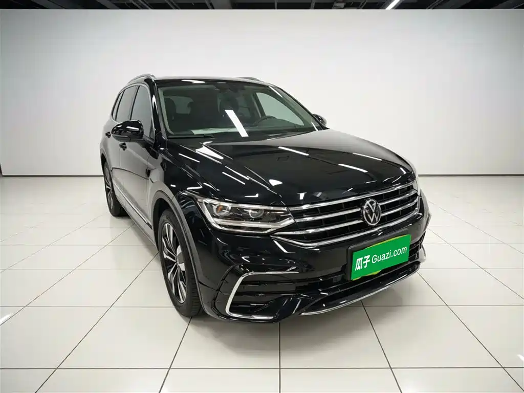 Volkswagen Tiguan L 2024 — фото 4