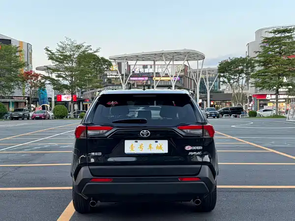 Toyota RAV4 2023