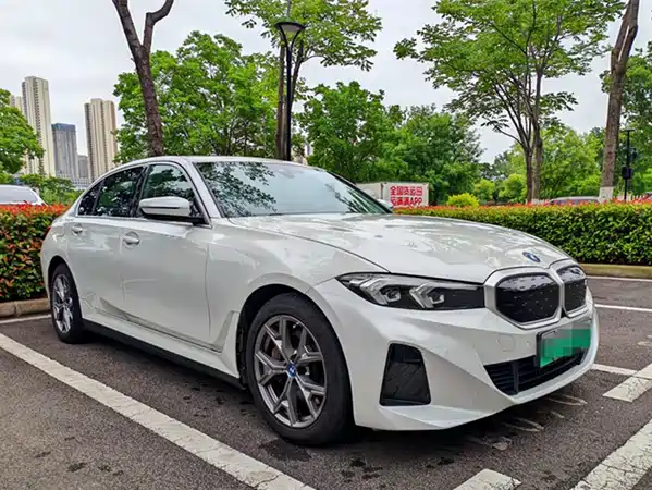 BMW i3 2023