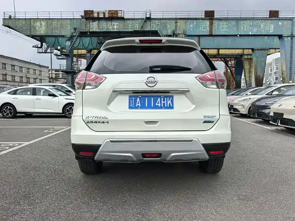 Nissan X-Trail 2015