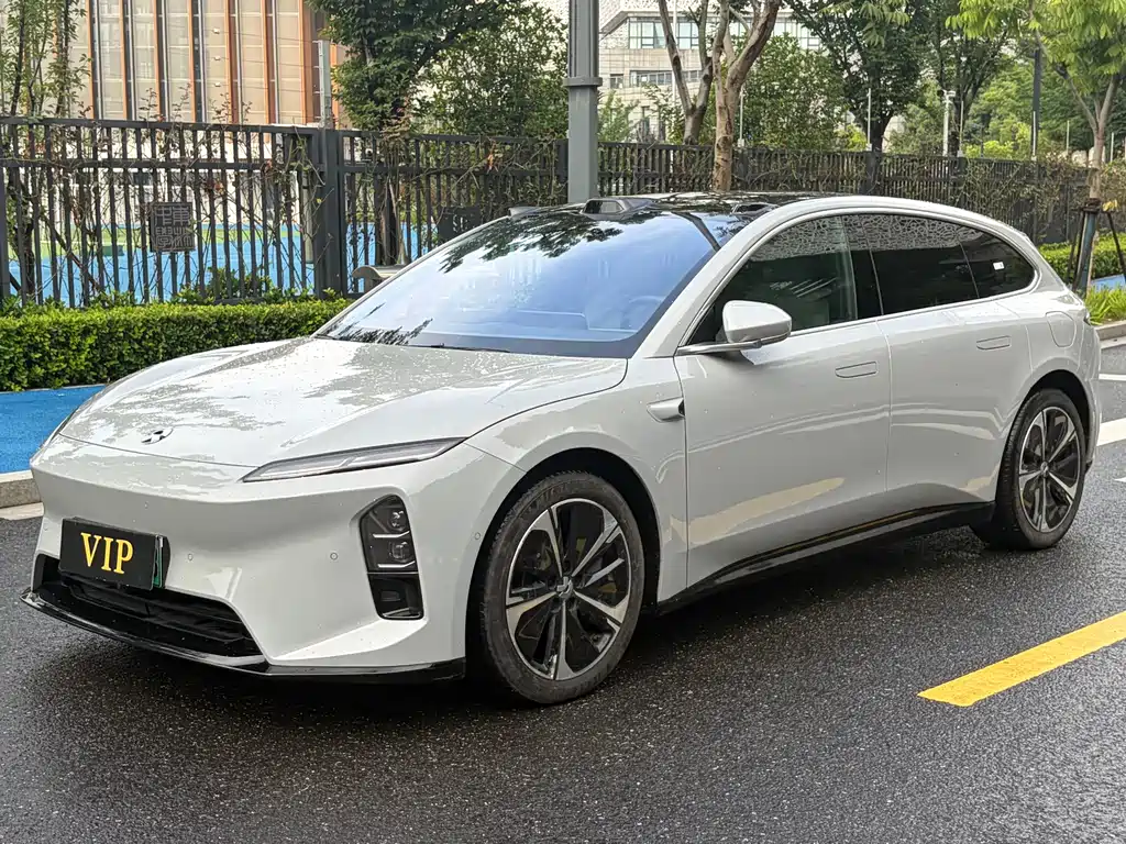 NIO ET5T 2025