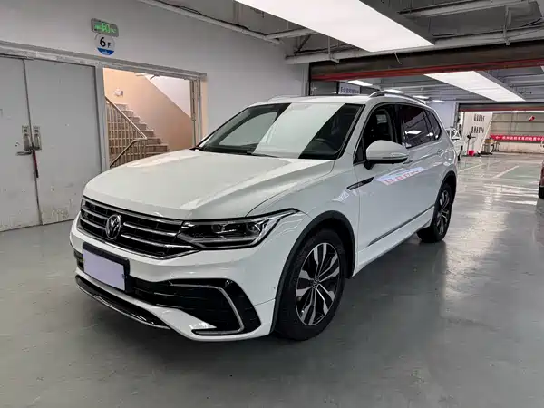 Volkswagen Tiguan L 2023