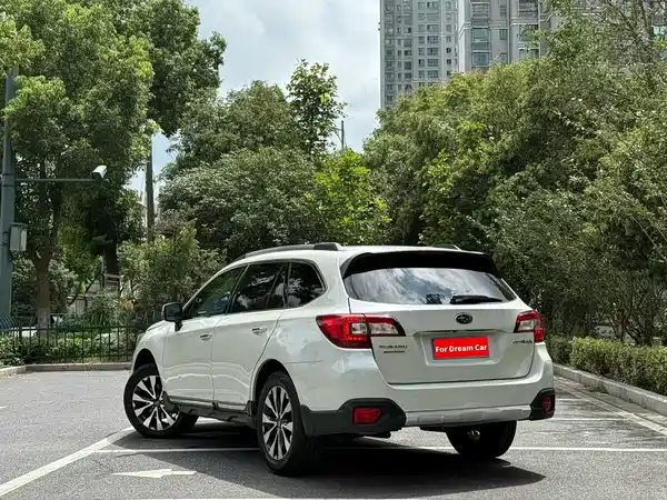 Subaru Outback 2015