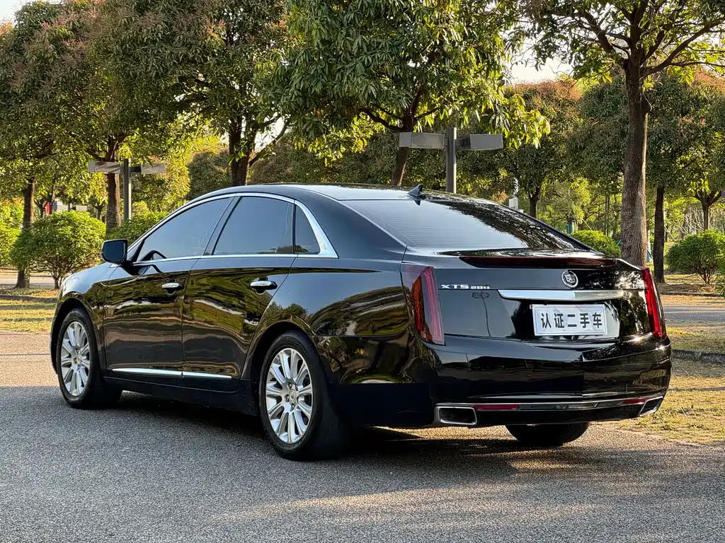 Cadillac XTS 2013 — фото 5