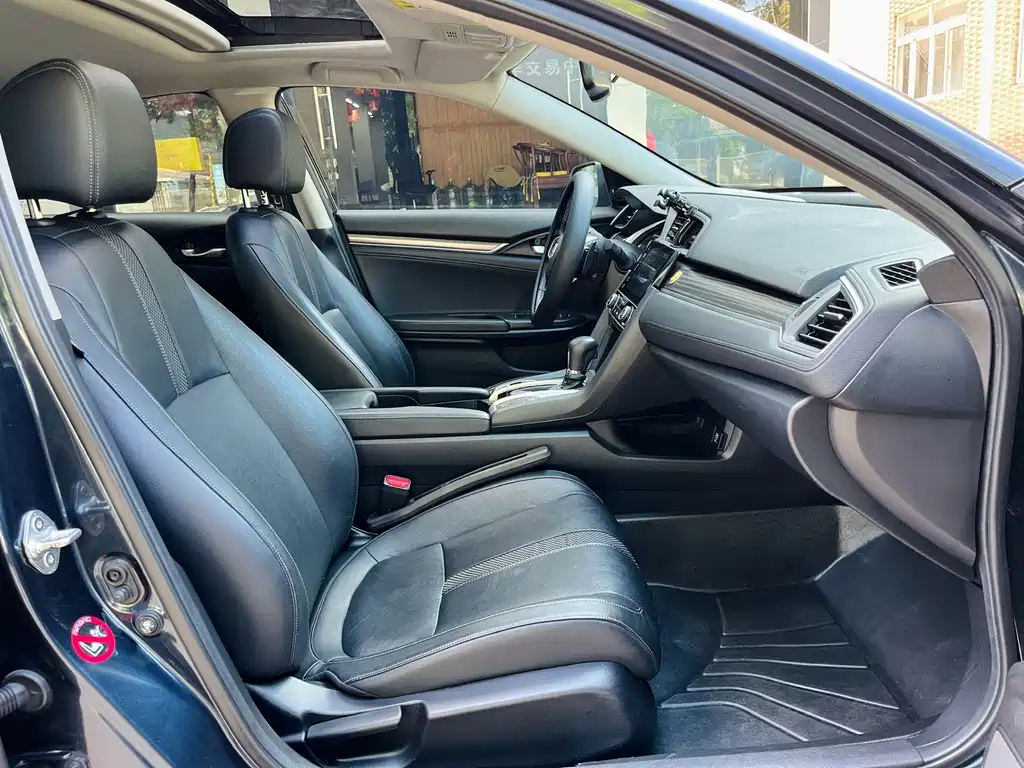 Honda Civic 2020 — фото 14
