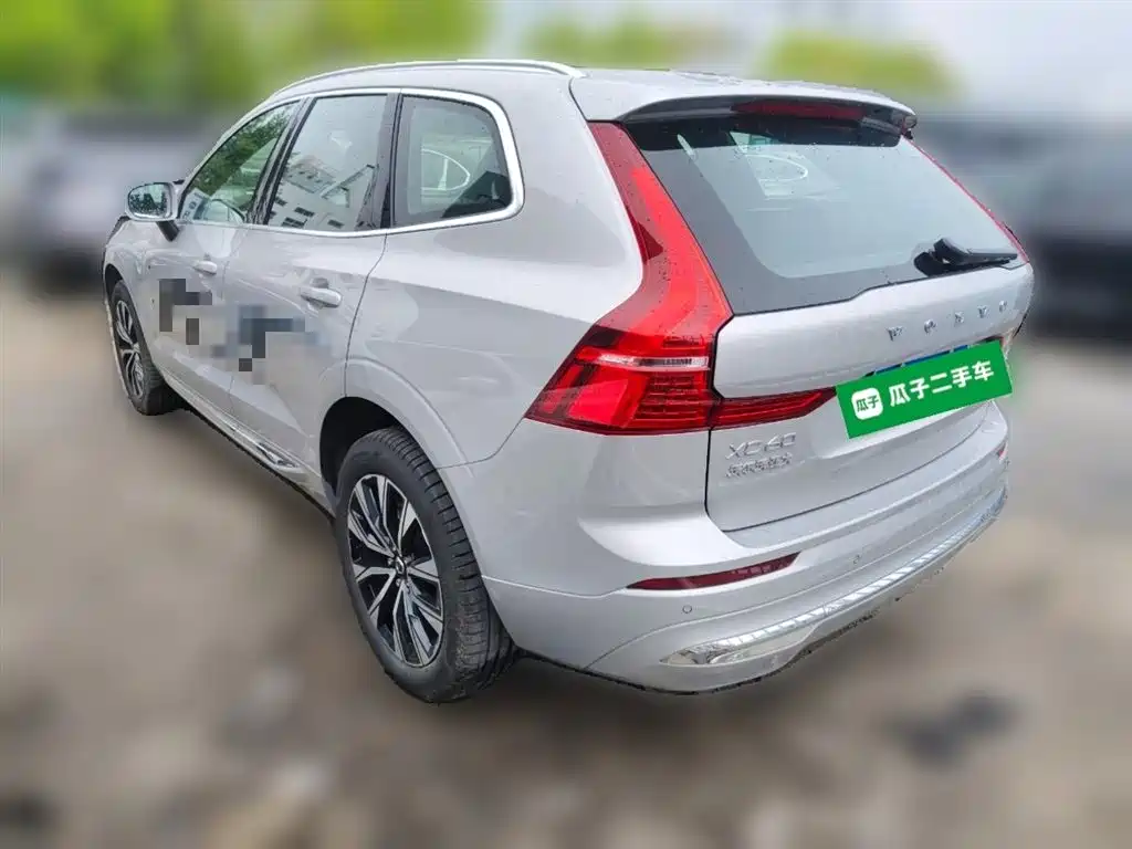 Volvo XC60 2024 — фото 9